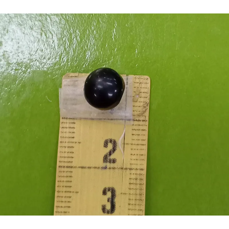 Boton pequeño  bola  Negro
